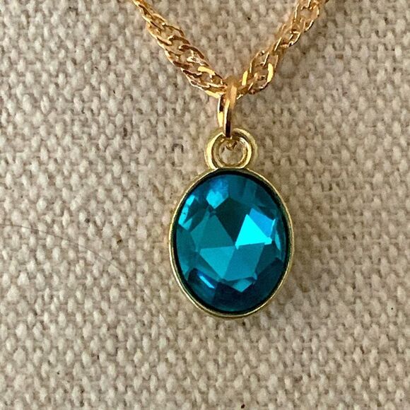 Aquamarine Blue Oval Pendant Necklace - Ocean Blue - Art Deco Style - Picture 6 of 10